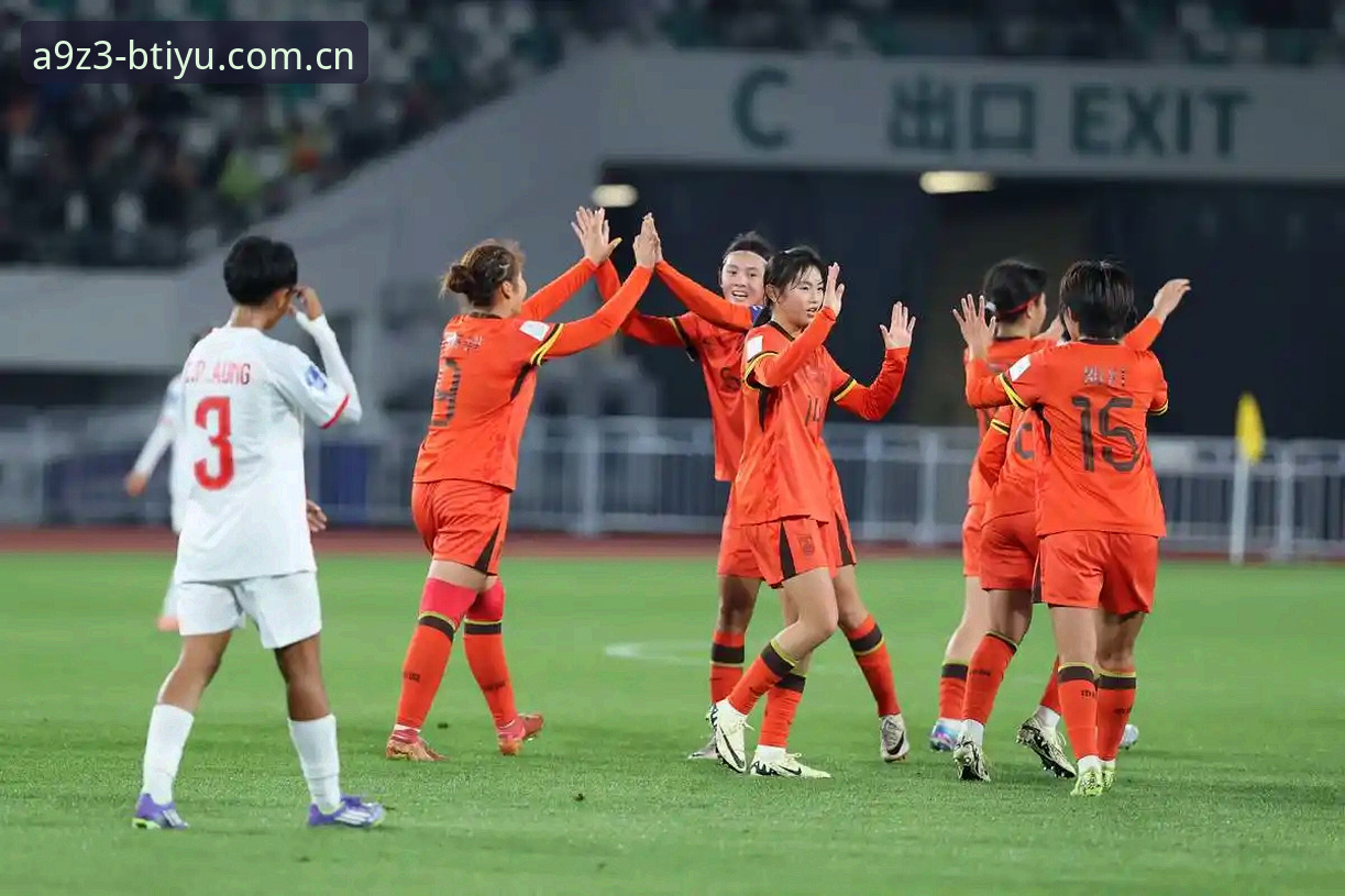 b体育登录入口怎么下载 中国足球青训新篇章:U17双线出击世界杯,b体育平台全程追踪体验评测